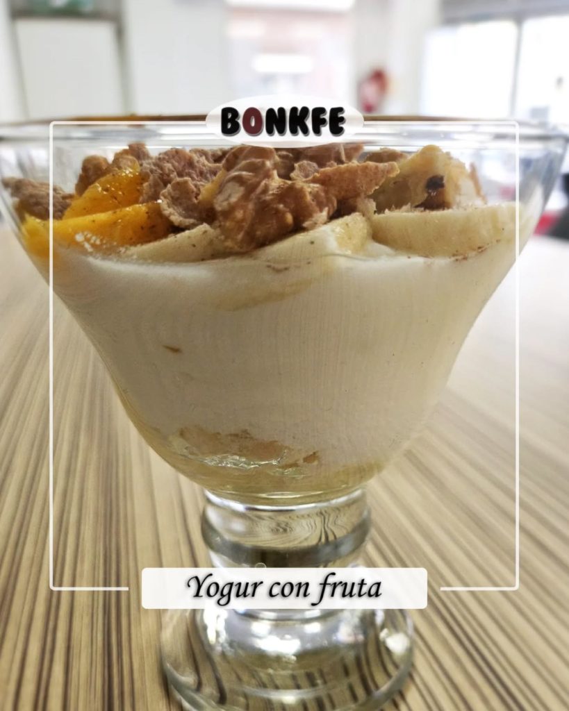 Yogur con fruta