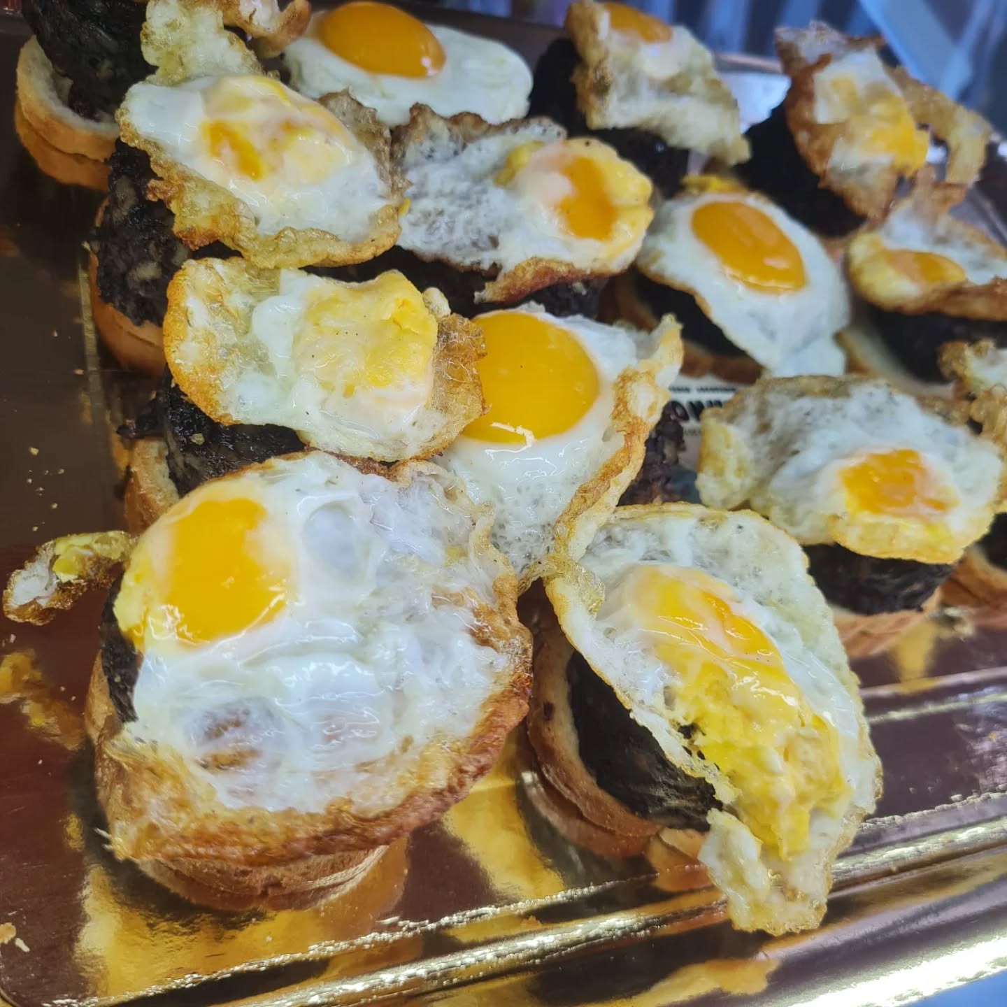 catering huevos